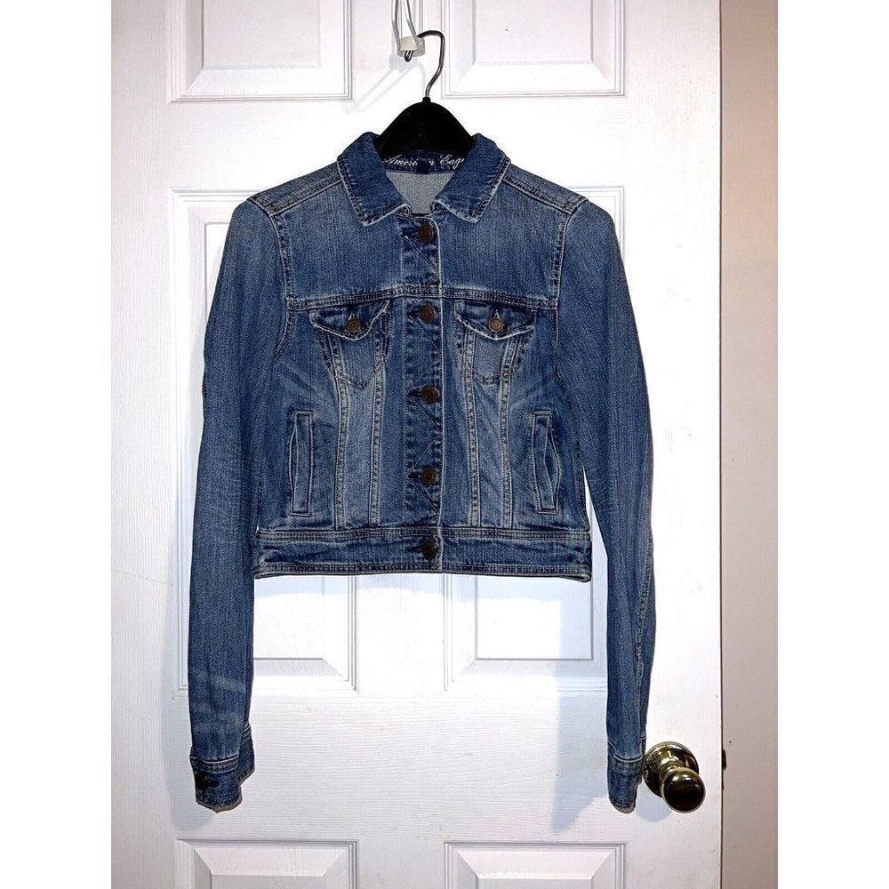 AMERICAN EAGLE Womens Medium Wash Stretch Denim Cropped Jean Jacket